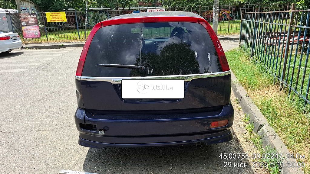 Фото Honda Stream 20