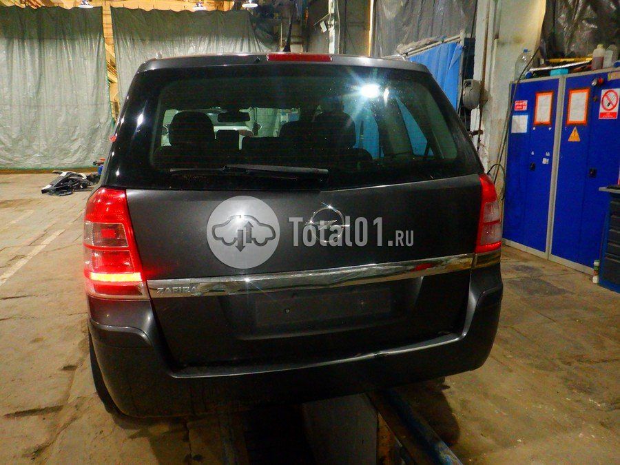 Фото Opel Zafira 12