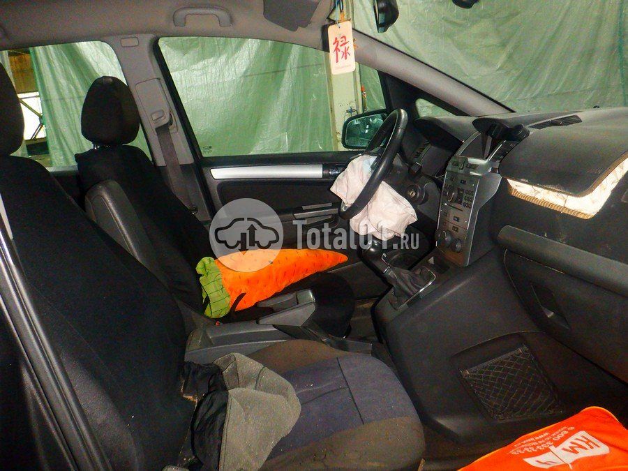 Фото Opel Zafira 22