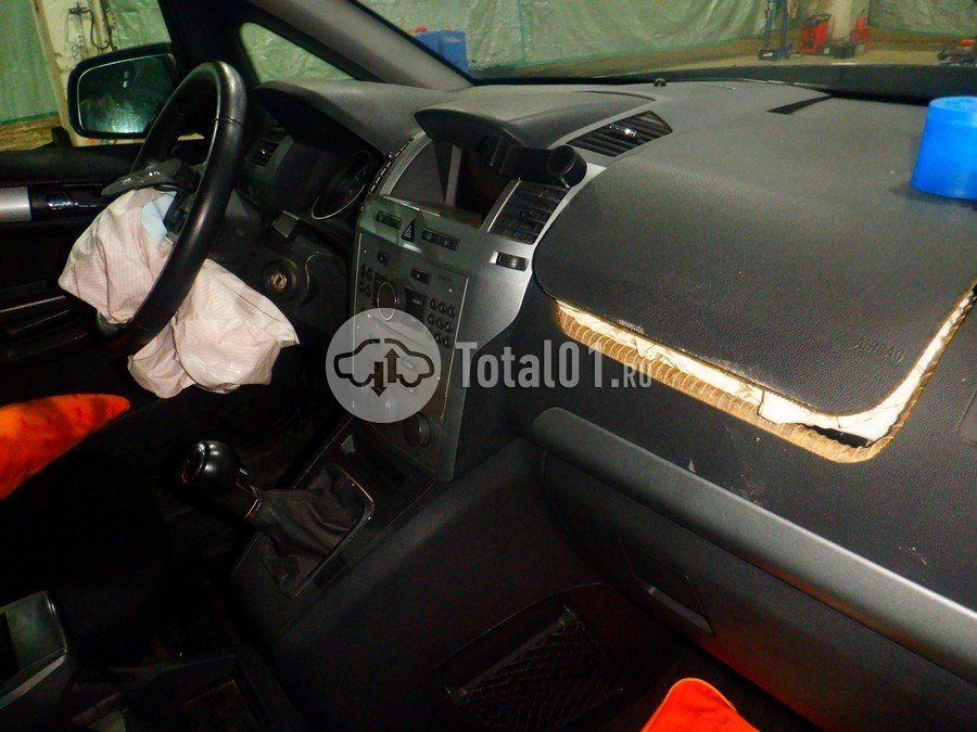 Фото Opel Zafira 24