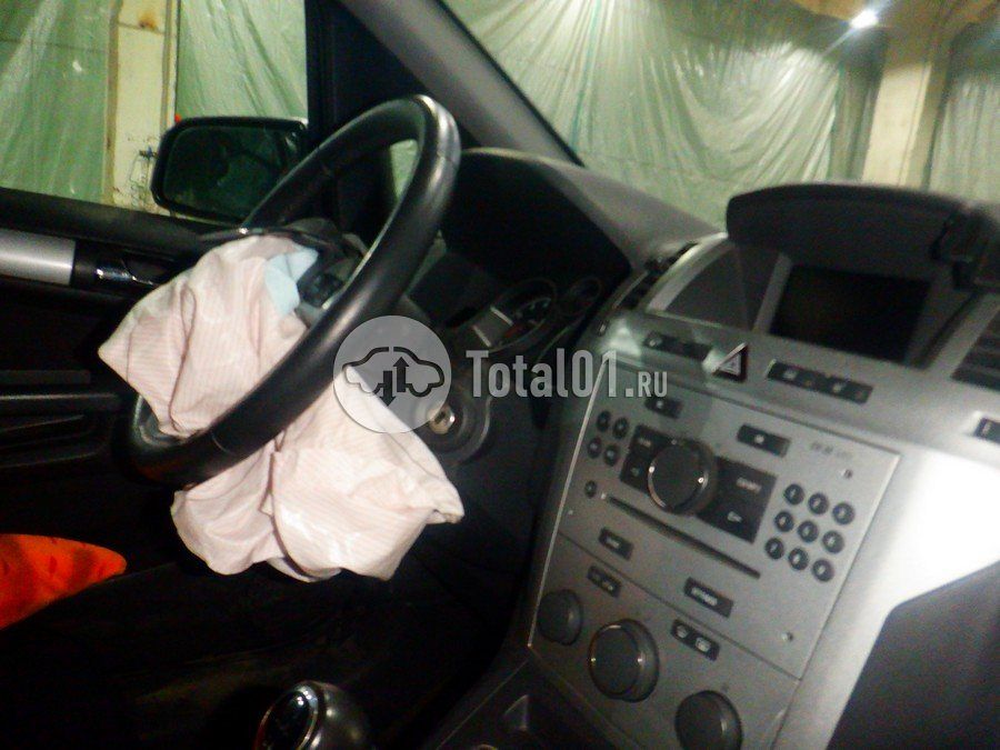 Фото Opel Zafira 26