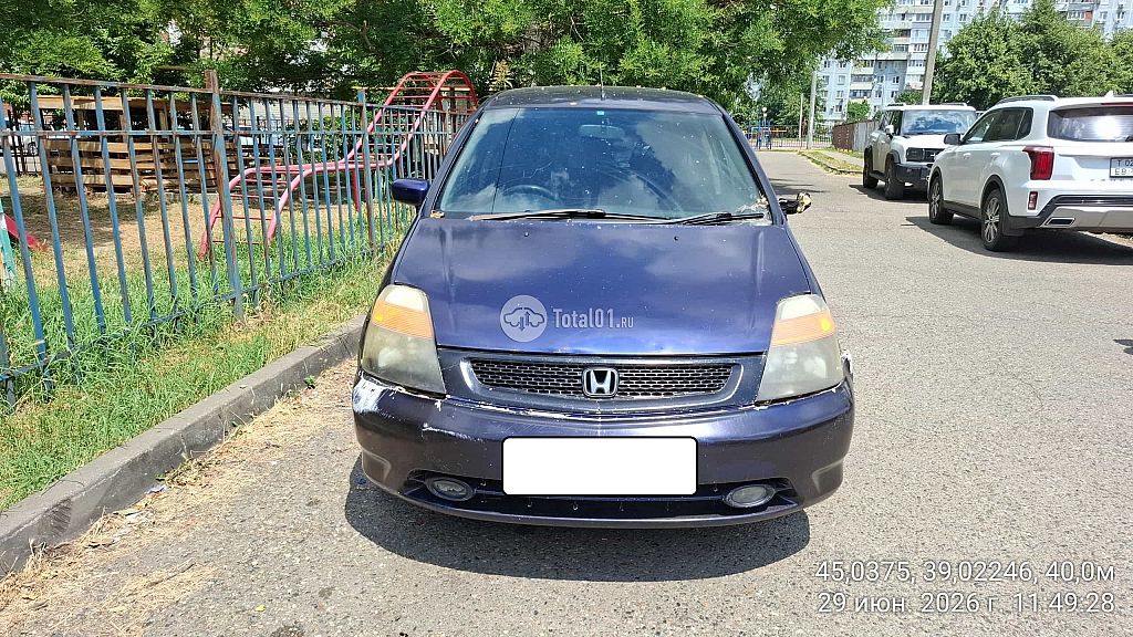 Фото Honda Stream 12