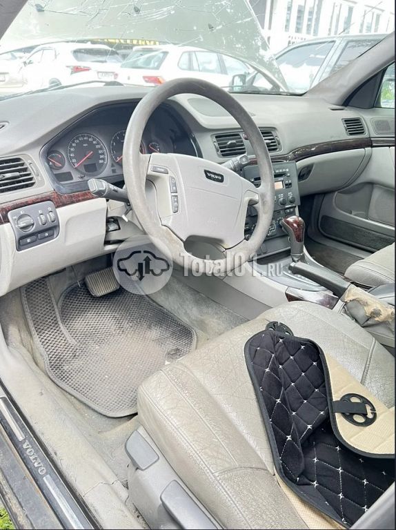 Фото Volvo S80 22