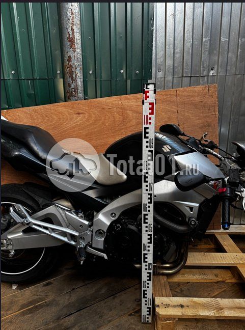 Фото Suzuki GSX-R600 2