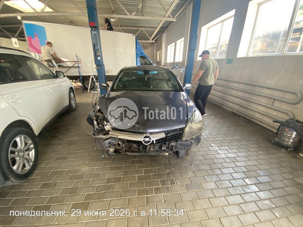 Фото Opel Astra 4