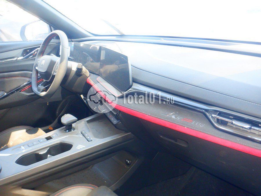Фото Changan X5 Plus 32