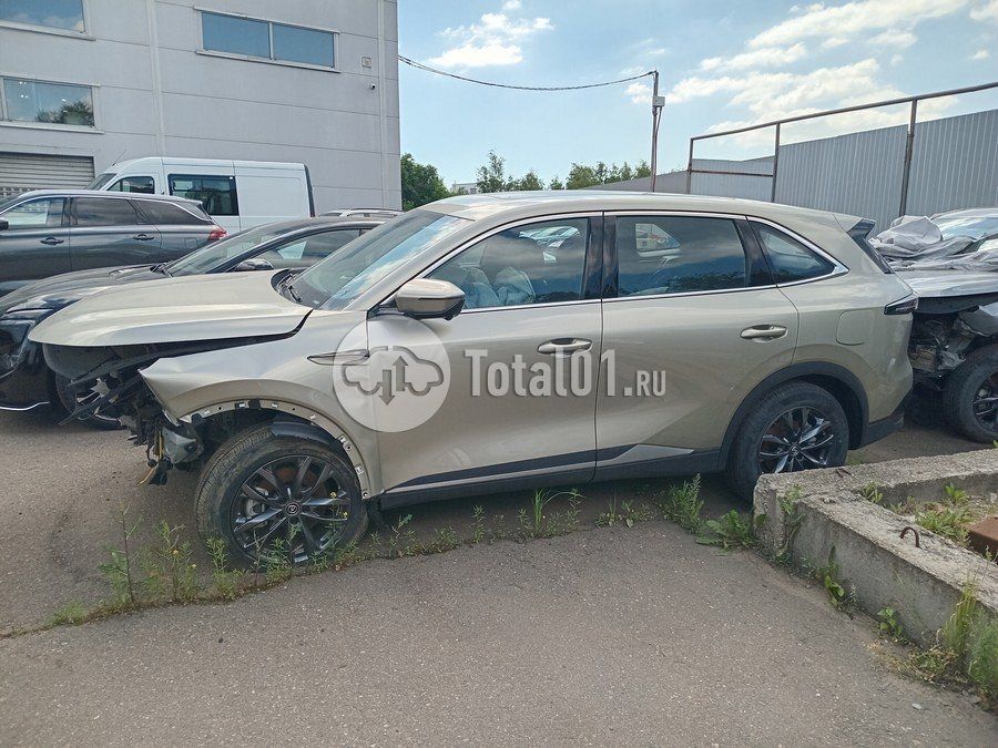 Фото Changan CS75 PLUS 10