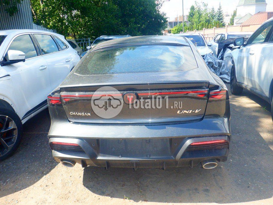 Фото Changan UNI-V 12