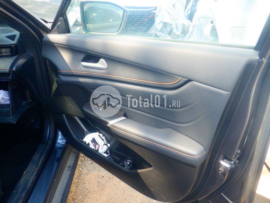Фото Changan UNI-V 16