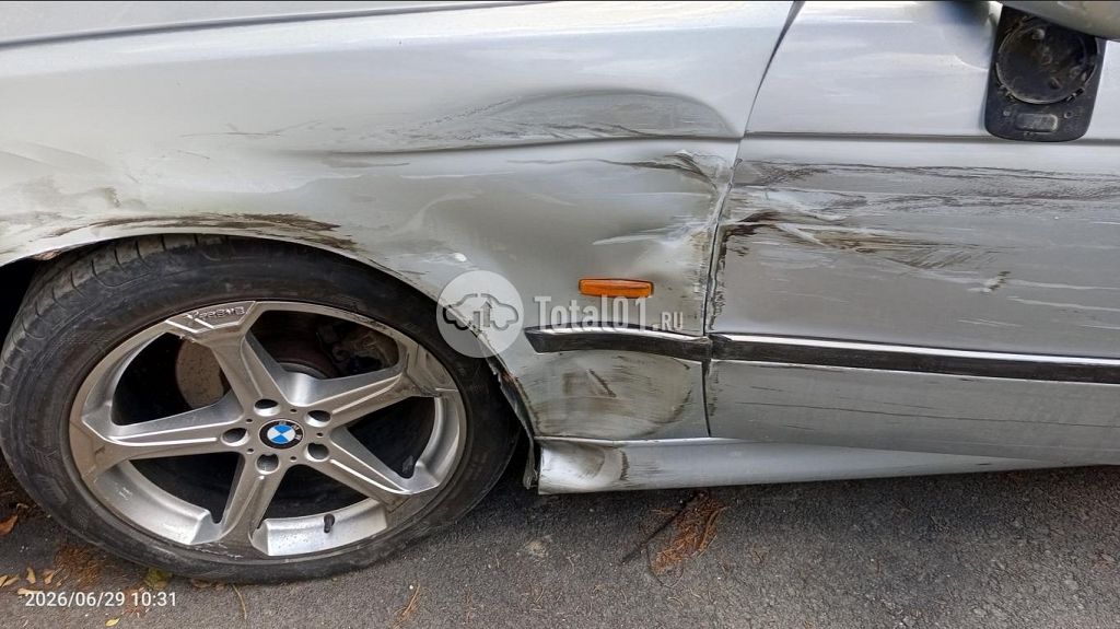 Фото BMW 5 серия 32