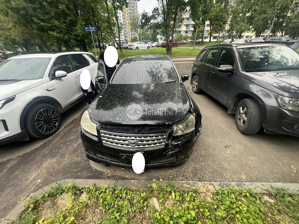 Фото Nissan Fuga 2