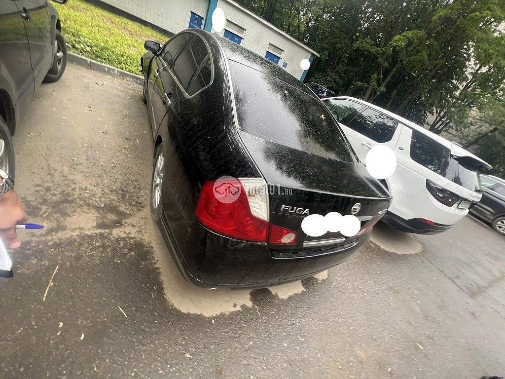 Фото Nissan Fuga 26