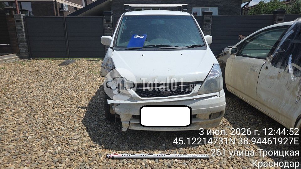 Фото Nissan Serena 2