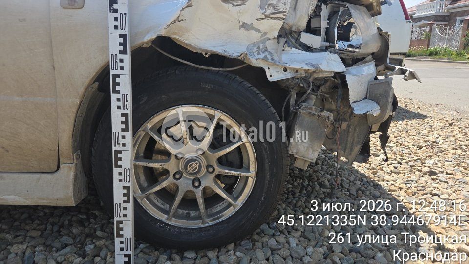 Фото Nissan Serena 22