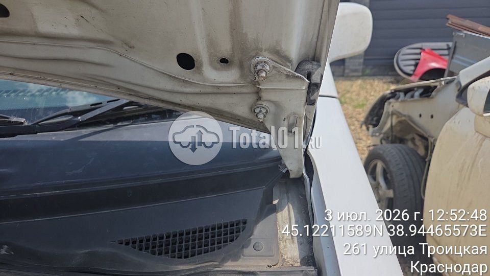 Фото Nissan Serena 36