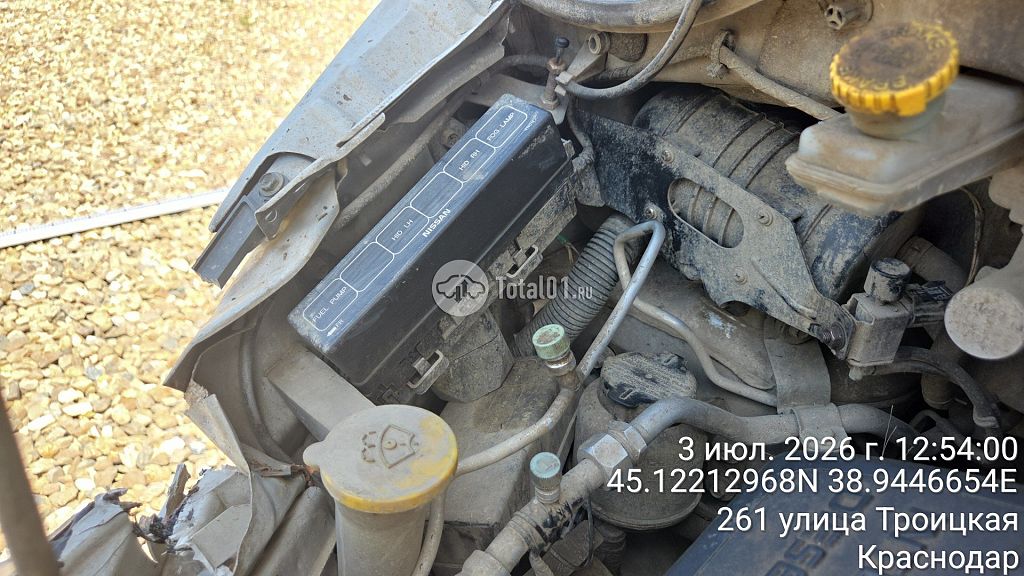 Фото Nissan Serena 38