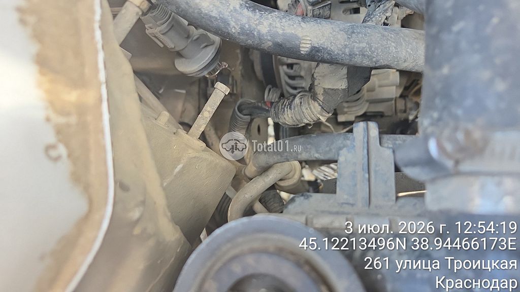 Фото Nissan Serena 42