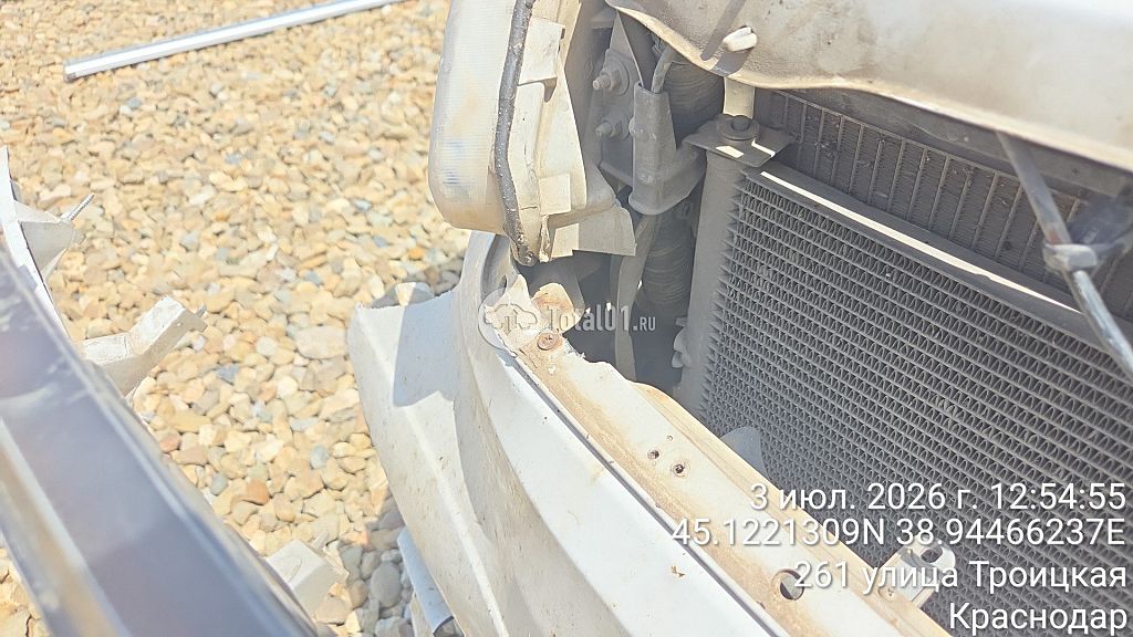 Фото Nissan Serena 44