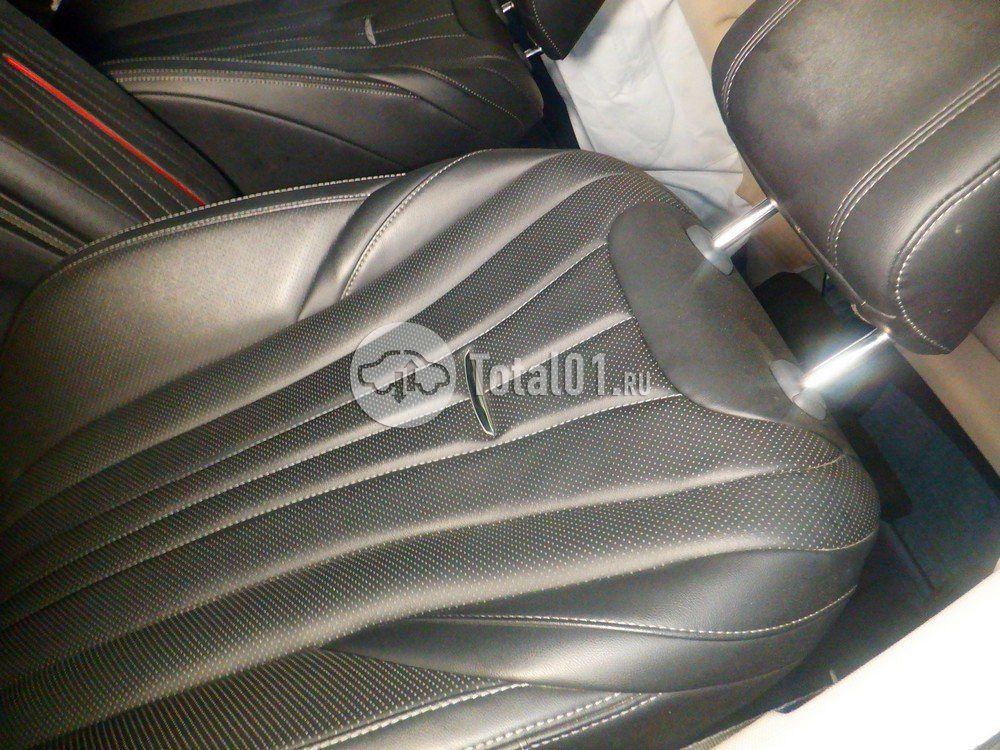 Фото FAW Hongqi H5 56