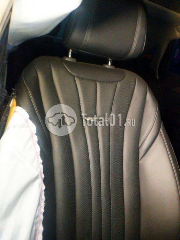 Фото FAW Hongqi H5 120
