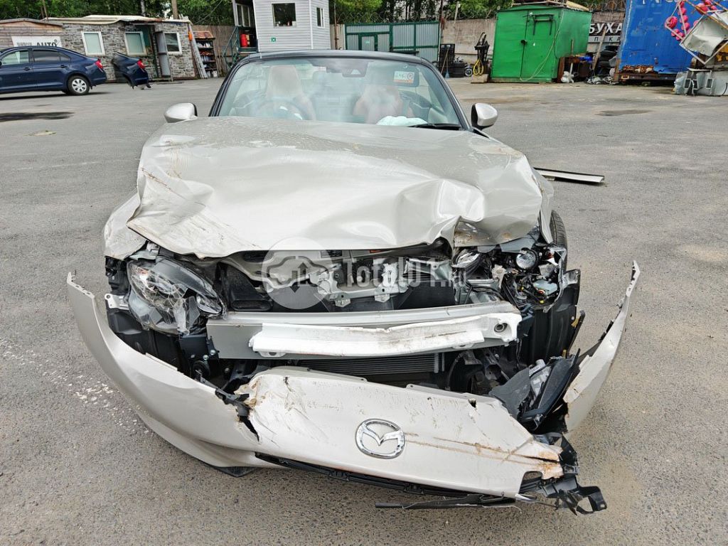 Фото Mazda Roadster 4