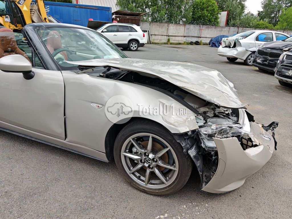 Фото Mazda Roadster 14