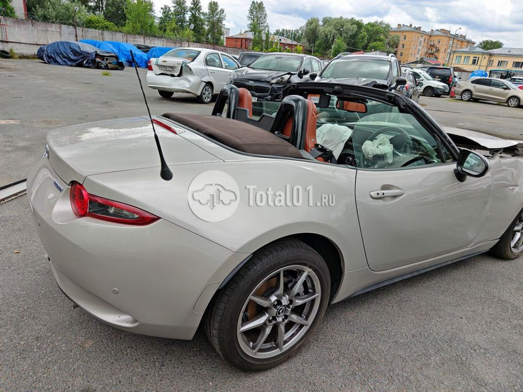 Фото Mazda Roadster 30