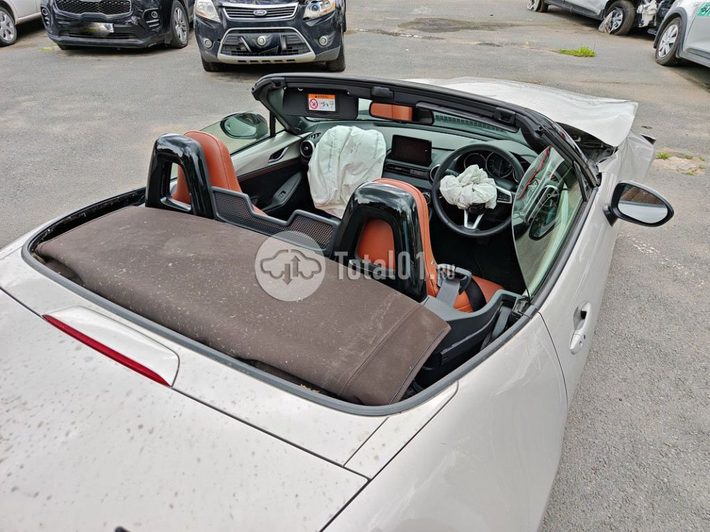 Фото Mazda Roadster 32