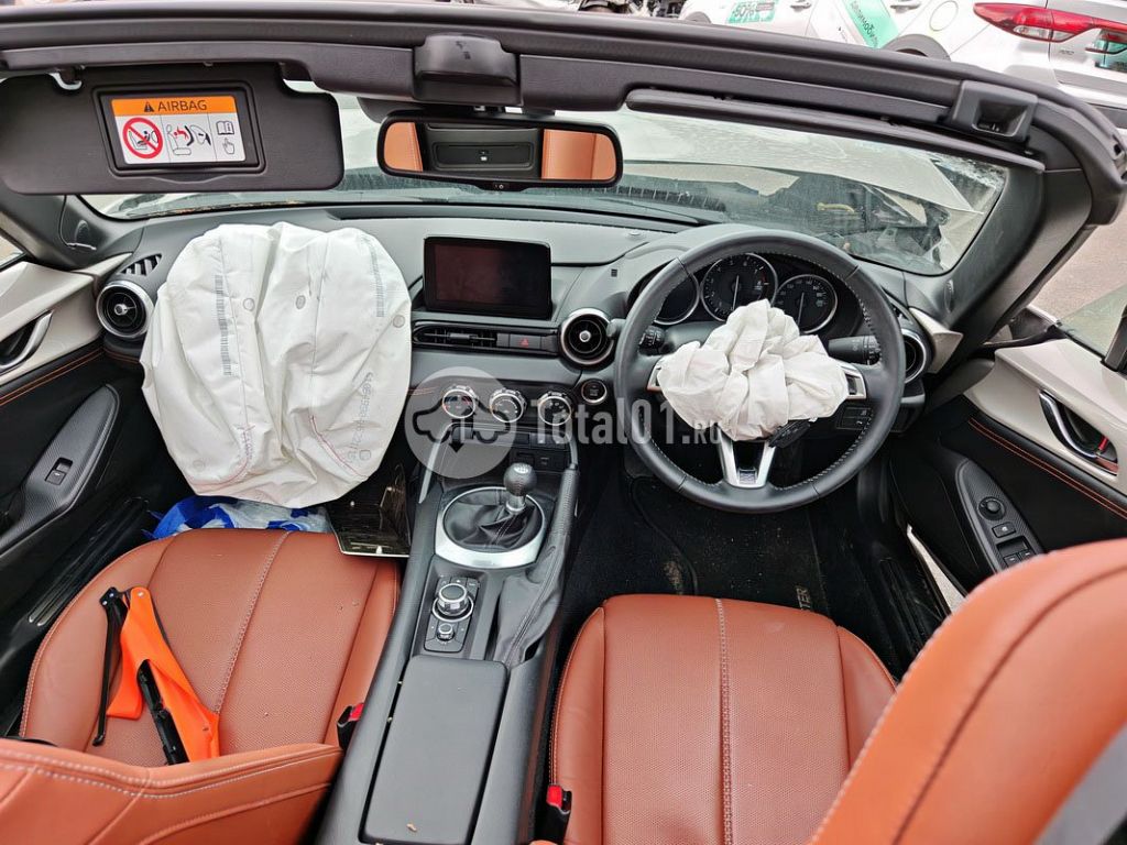 Фото Mazda Roadster 90