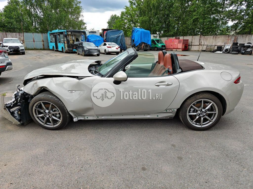 Фото Mazda Roadster 136