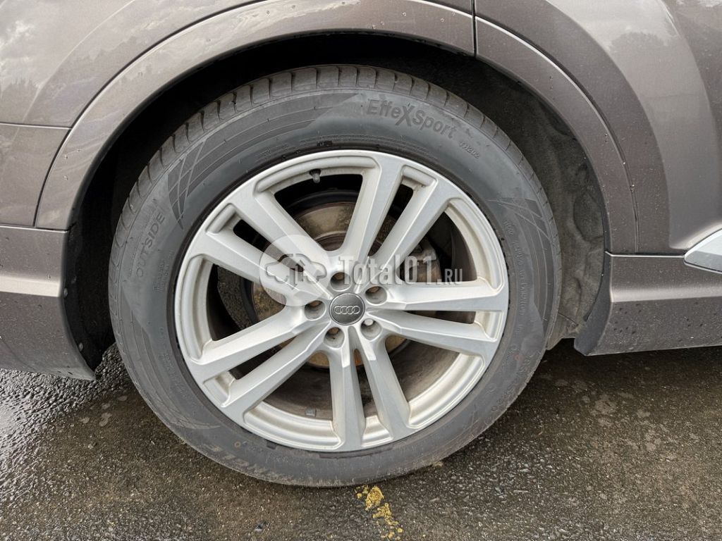 Фото Audi Q7 18