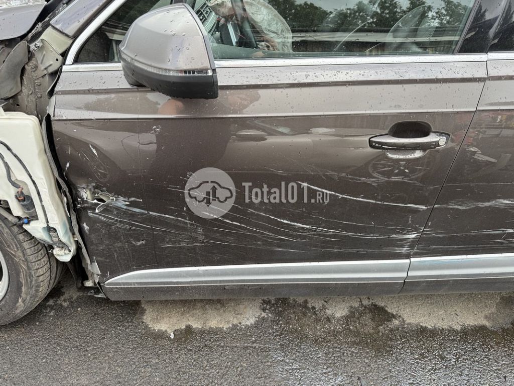 Фото Audi Q7 46