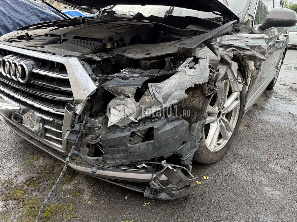 Фото Audi Q7 86
