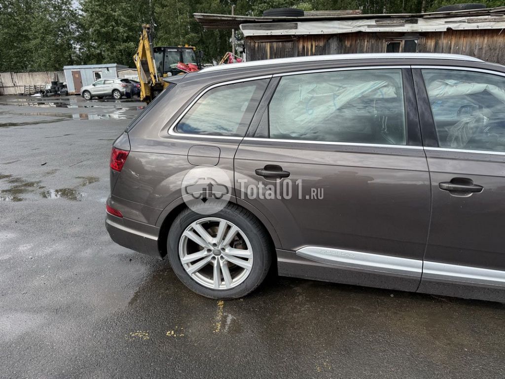 Фото Audi Q7 116