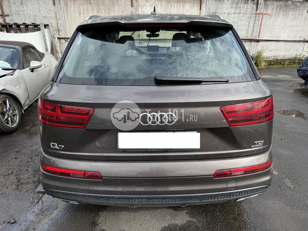 Фото Audi Q7 126