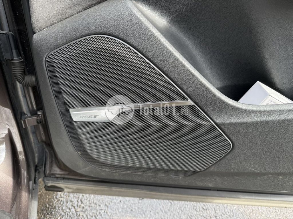 Фото Audi Q7 146