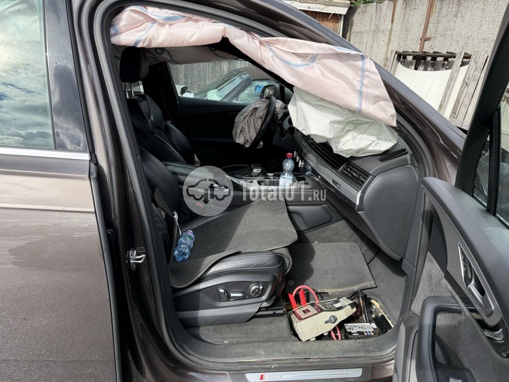 Фото Audi Q7 150