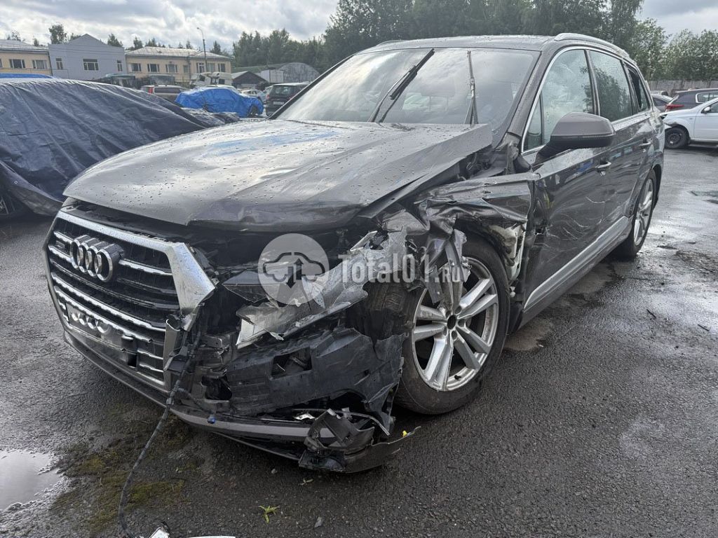 Фото Audi Q7 166