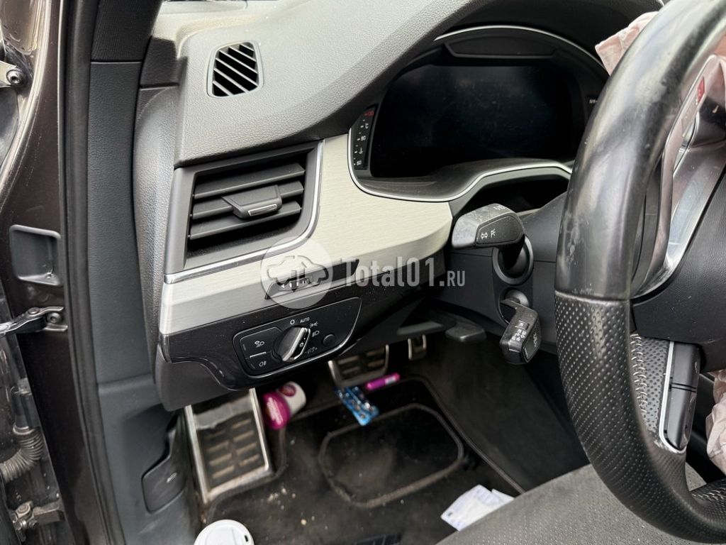 Фото Audi Q7 192