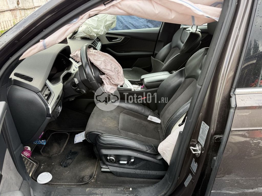 Фото Audi Q7 196