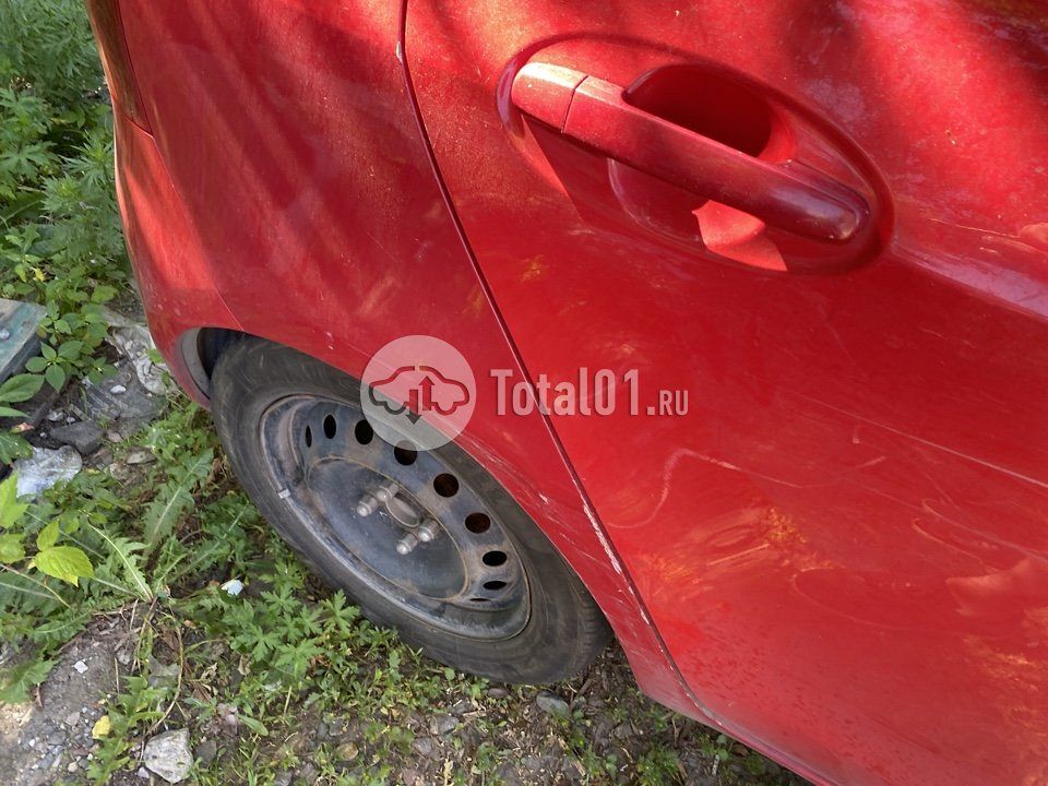 Фото Toyota Yaris 38