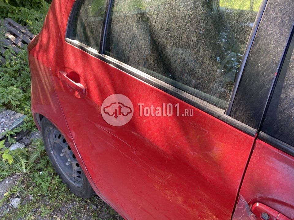 Фото Toyota Yaris 46