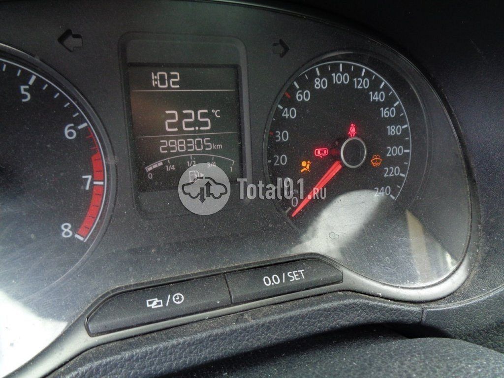 Фото Volkswagen Polo 16
