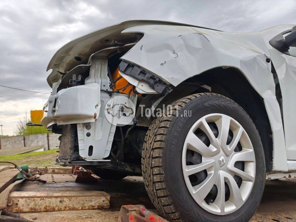 Фото Renault Logan 10