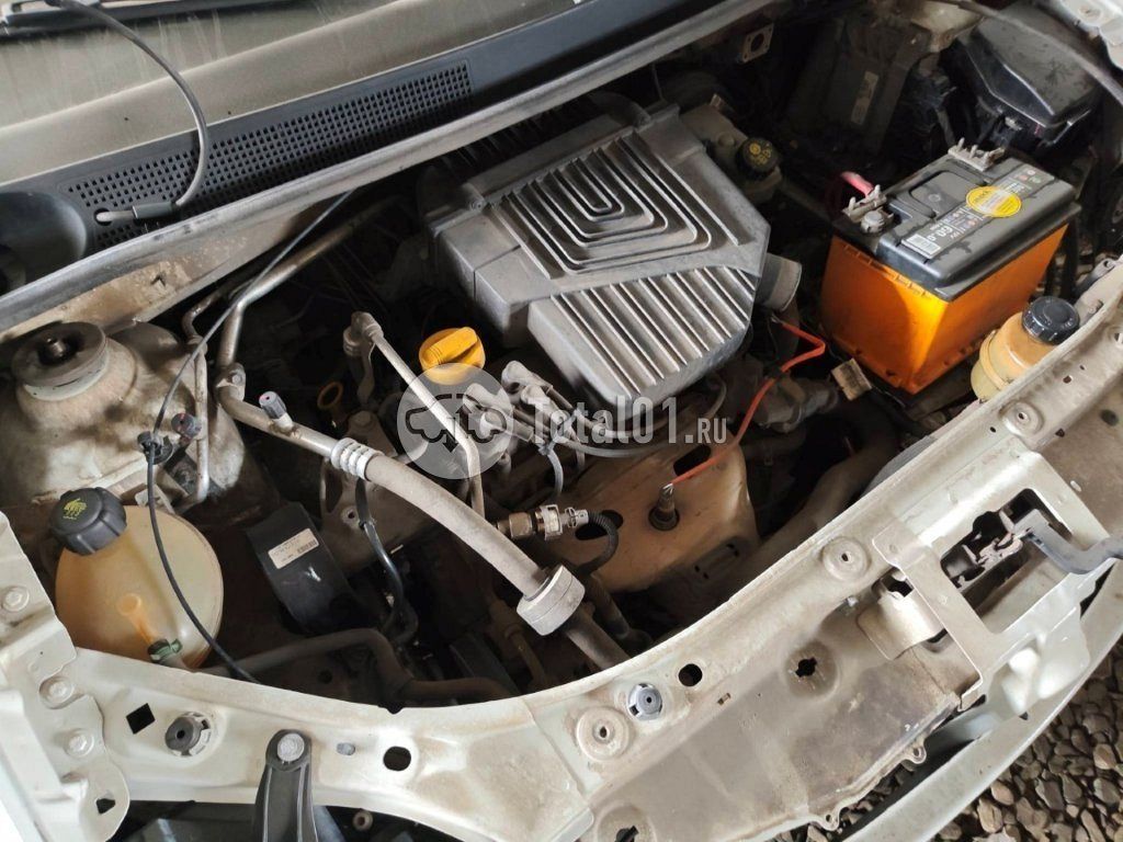 Фото Renault Logan 20