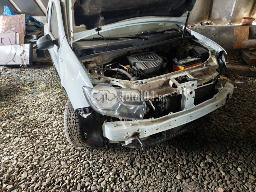 Фото Renault Logan 26