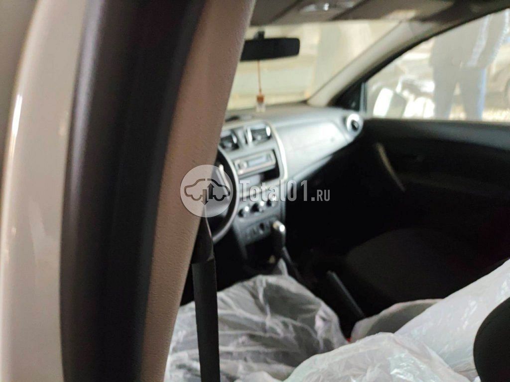 Фото Renault Logan 72