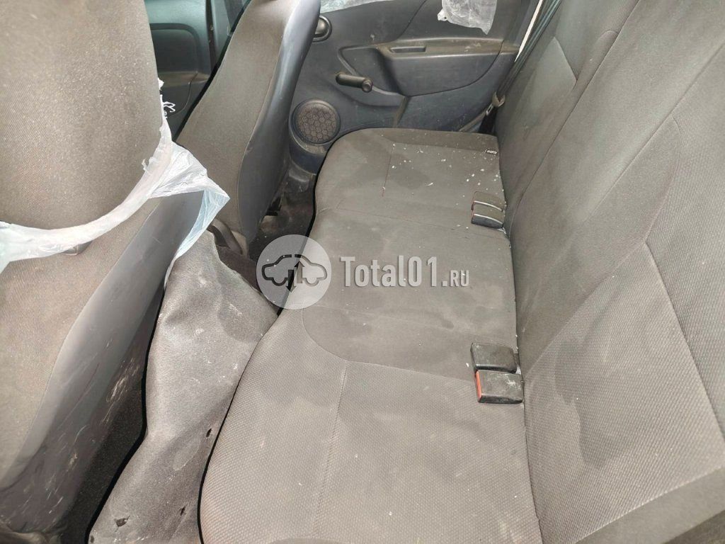 Фото Renault Logan 74