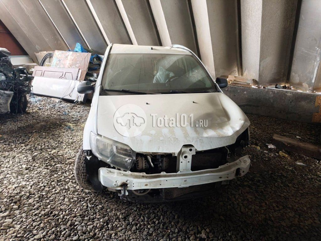 Фото Renault Logan 82