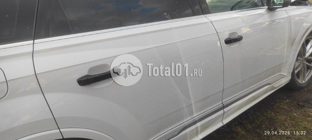 Фото Audi Q7 34